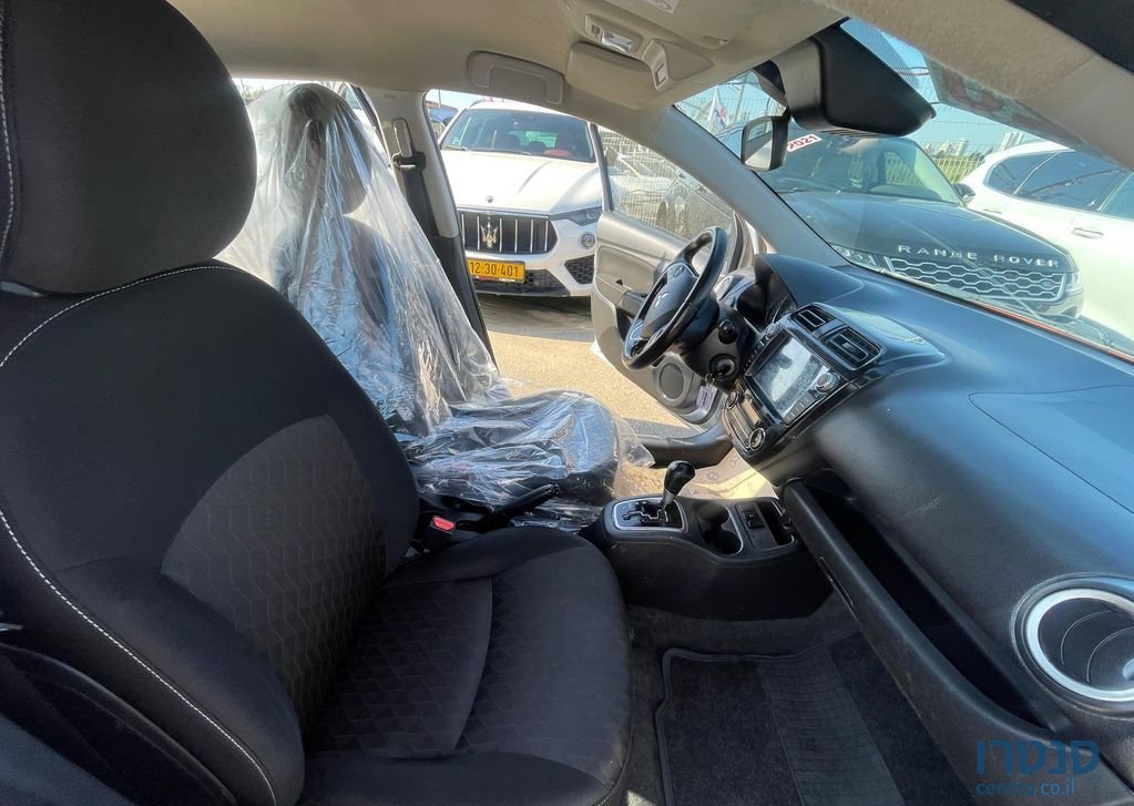 2020' Mitsubishi Space Star מיצובישי ספייס סטאר photo #4