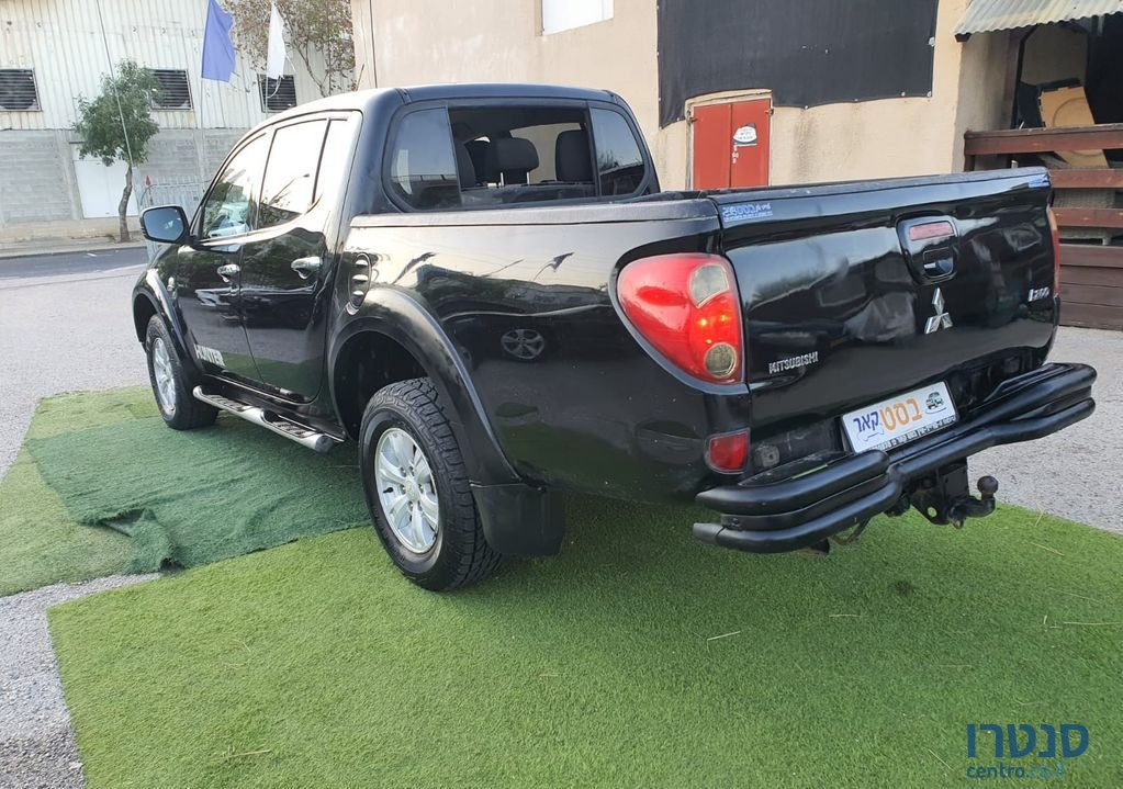 2011' Mitsubishi L200 מיצובישי photo #5