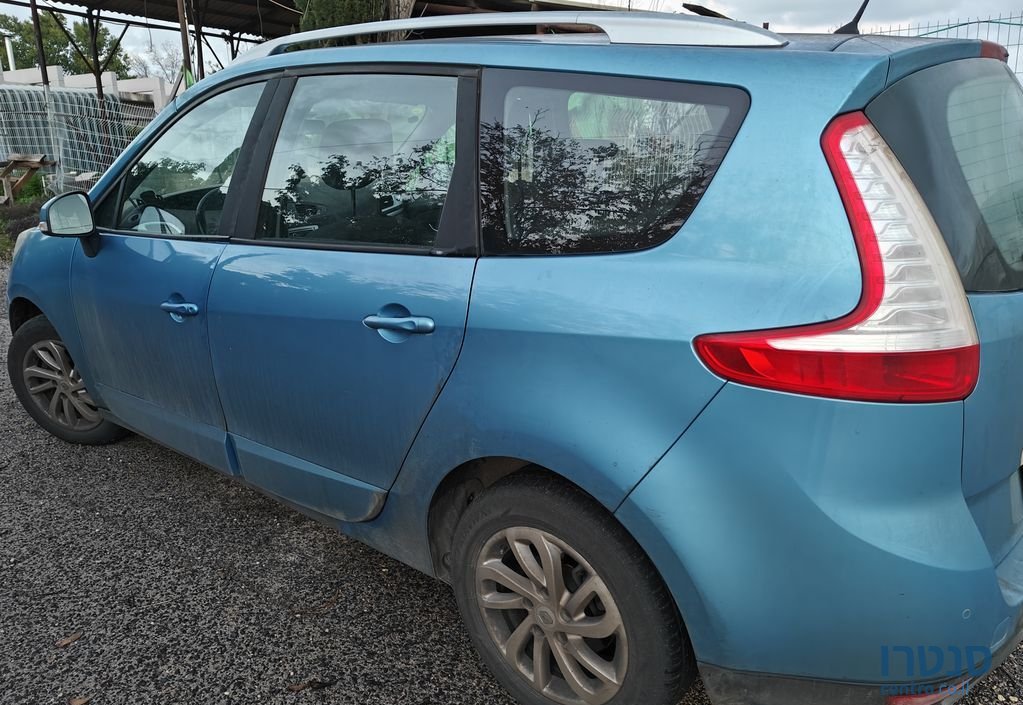 2016' Renault Grand Scenic רנו גרנד סניק photo #4