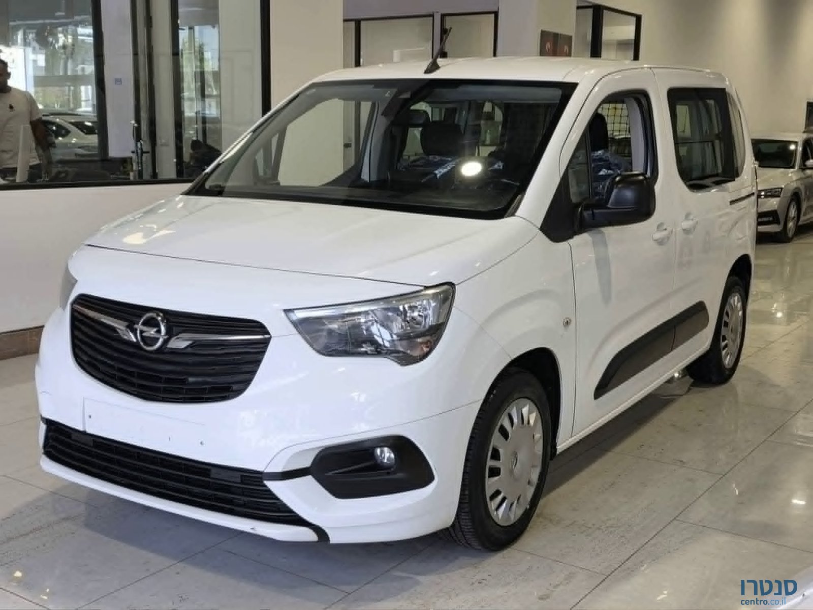 2022' Opel Combo photo #1